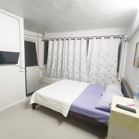 ห้องพักสุขสบายวังหลัง Banguecoque Exterior foto